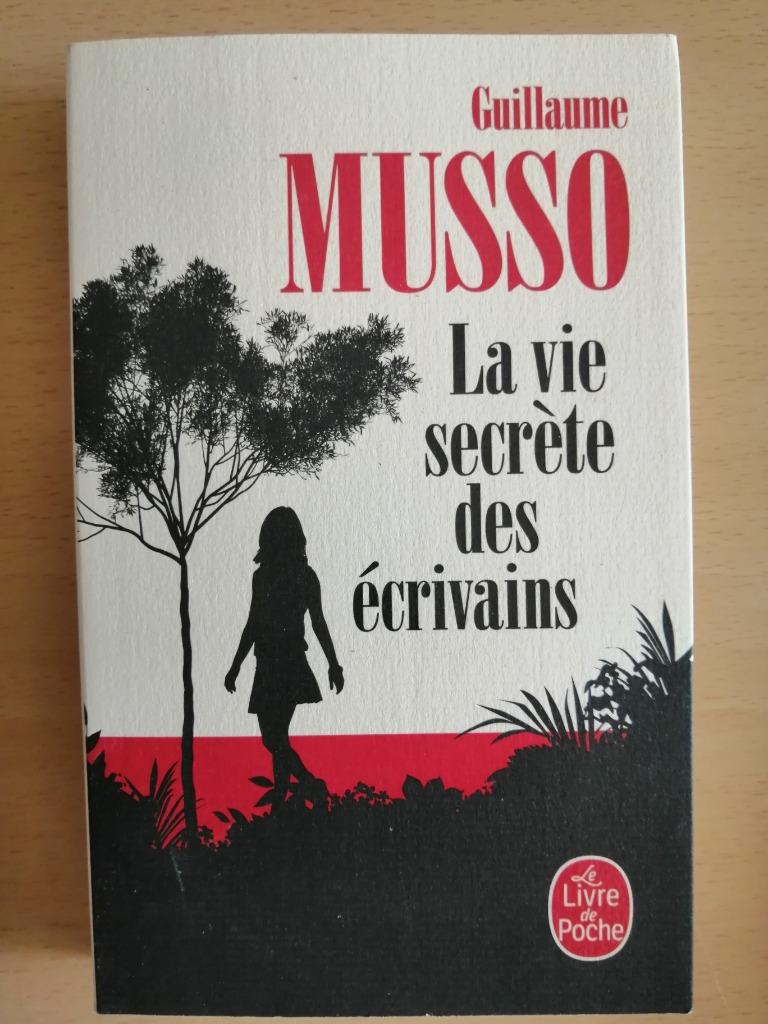 La Vie secrète des écrivains de Guillaume Musso, Enlèvement ou Envoi