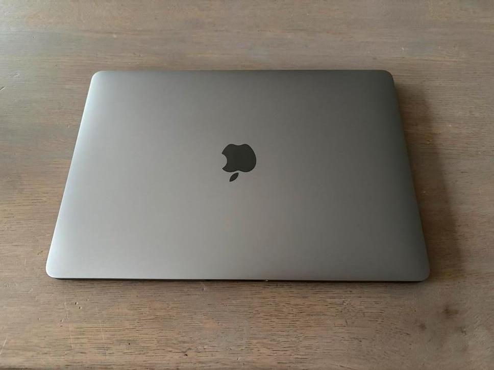 Macbook pro 2019 13 inch, Ophalen, Zo goed als nieuw, 13 inch, MacBook
