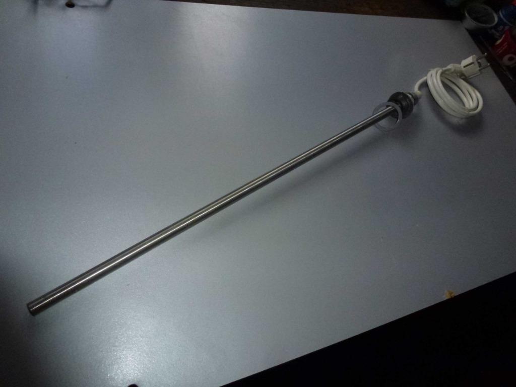résistance d'appoint radiateur SDB - puissance 700 W- 540 mm, Ophalen of Verzenden, Zo goed als nieuw, 500 tot 800 watt, Radiator