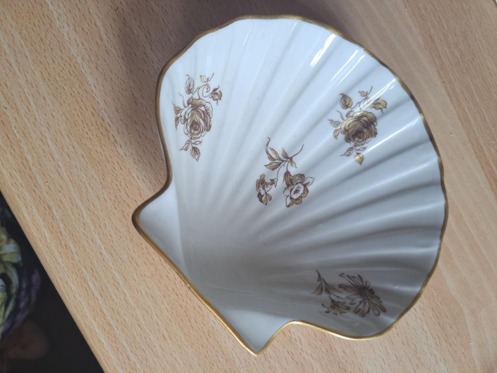 Limoges porselein schaaltje in schelpvorm, Antiek en Kunst, Ophalen of Verzenden
