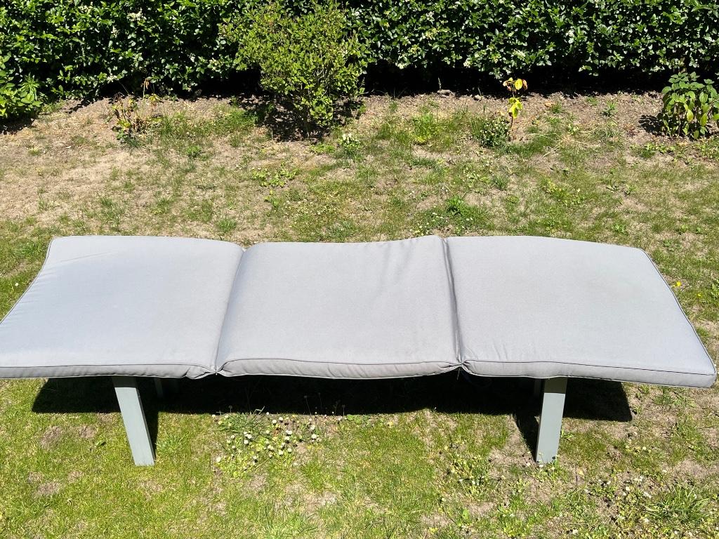 2 grijze kussens voor ligbed, Jardin & Terrasse, Chaises longues, Enlèvement, Utilisé, Textilène