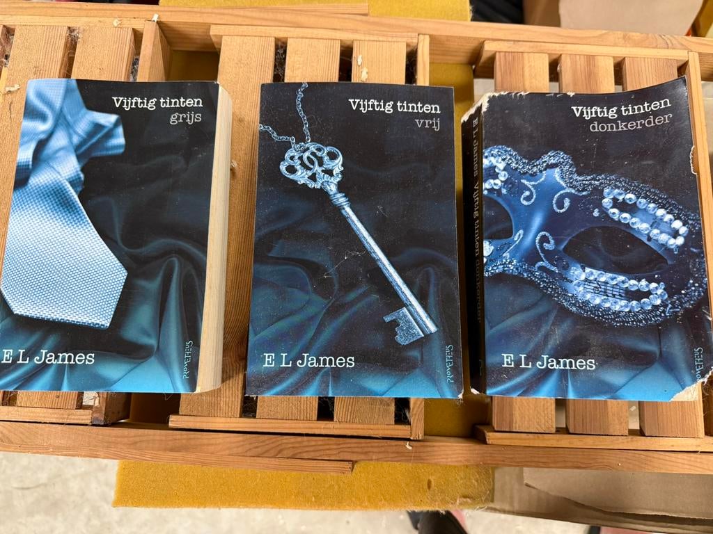 Vijftig tinten trilogie, Boeken, Ophalen of Verzenden, Zo goed als nieuw