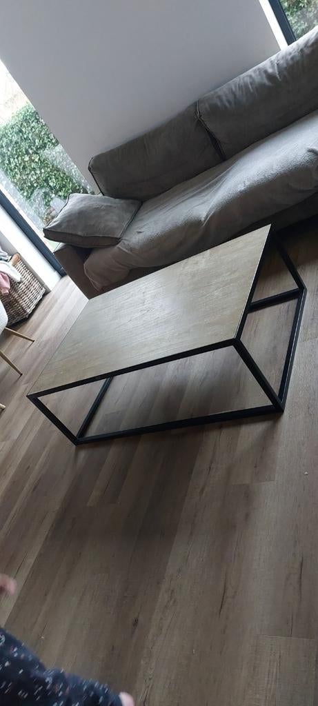 Salontafel, Ophalen