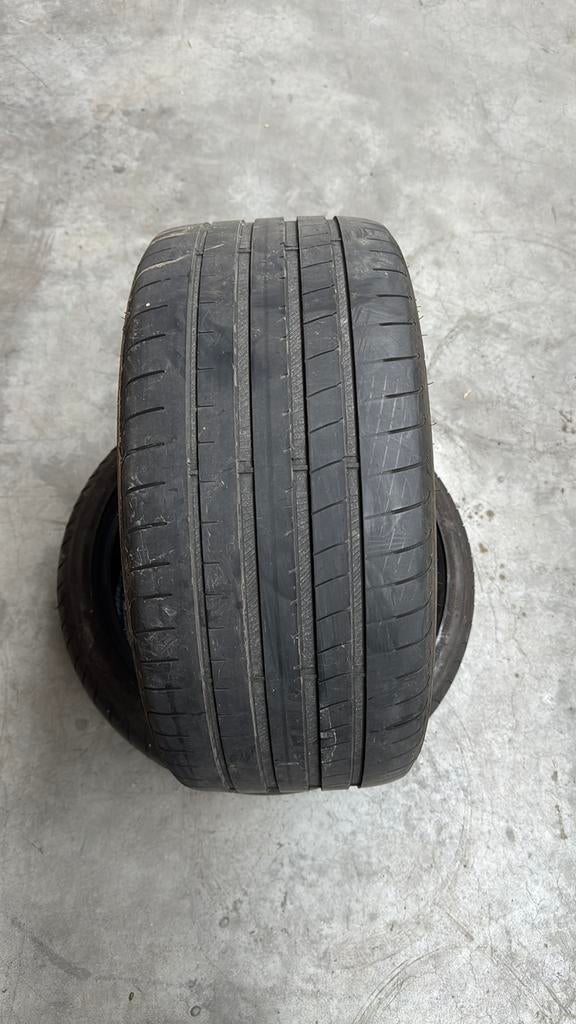 2553519 255/35R19 marque d'été Good year, Enlèvement