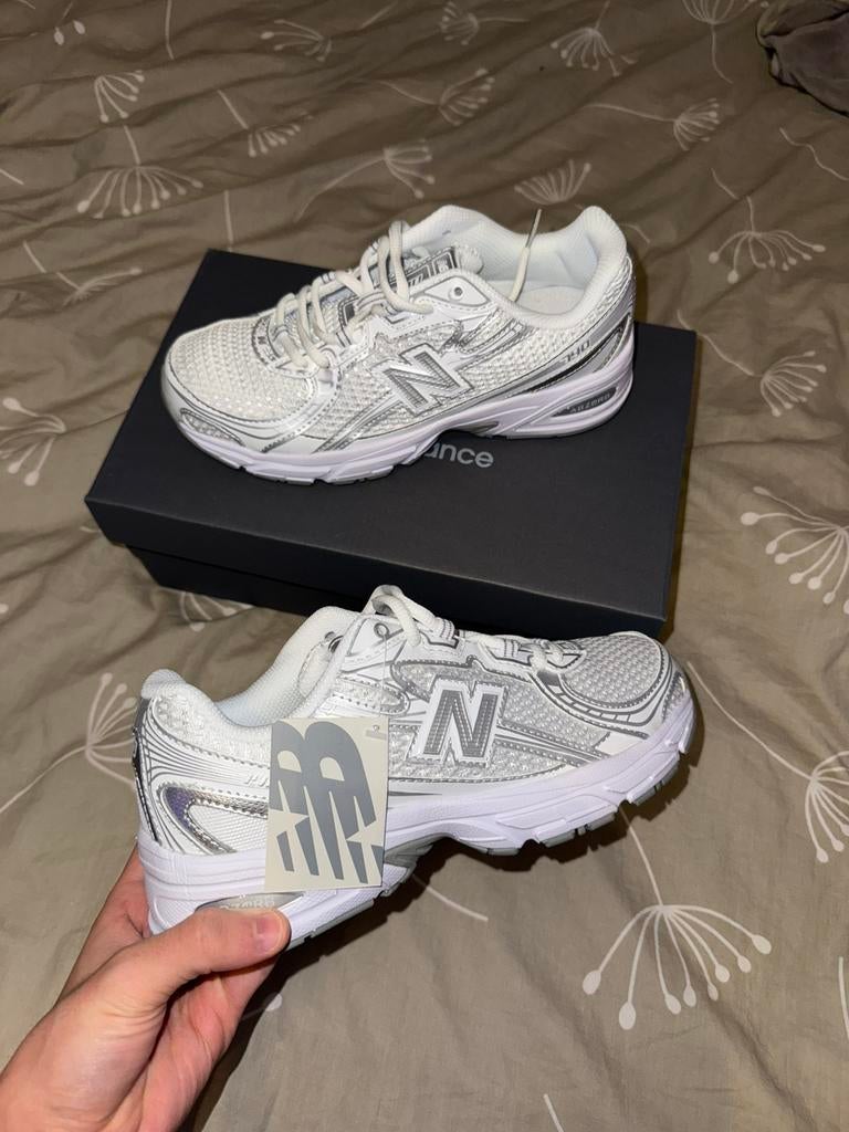 Chaussures New balance 740, Enlèvement ou Envoi, Comme neuf