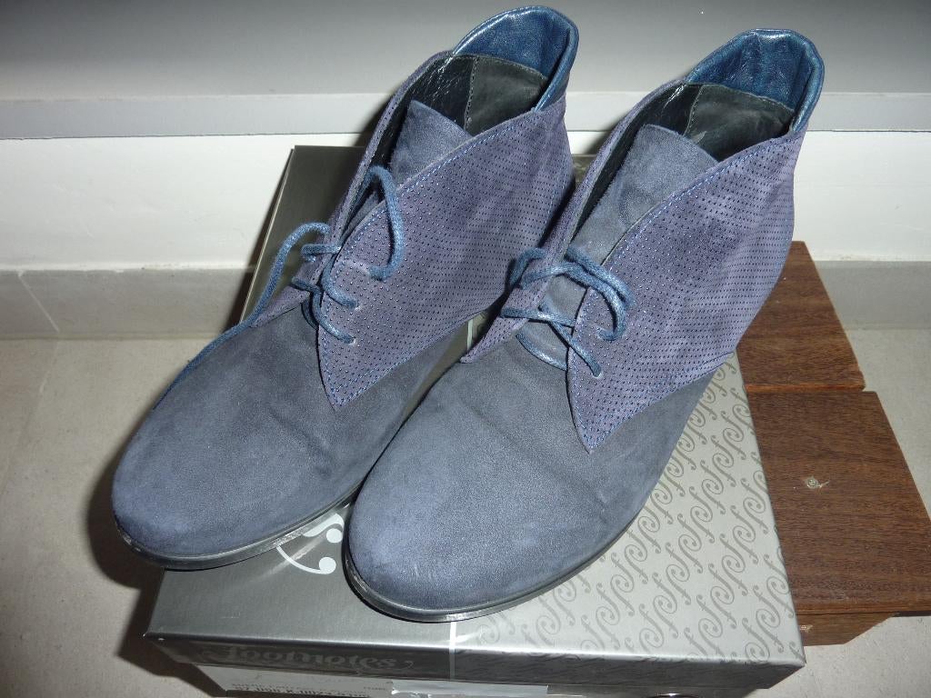LAARSJES (korte)  (suède) maat 38, Vêtements | Femmes, Chaussures, Enlèvement ou Envoi, Boots et Botinnes, Porté, Bleu