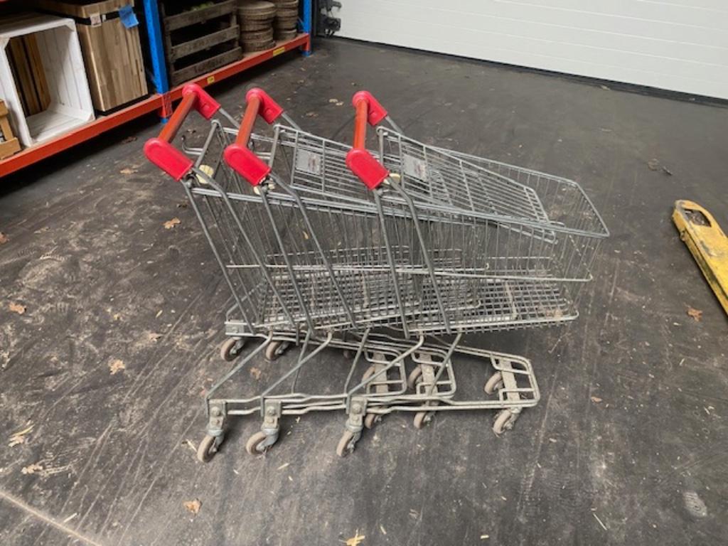 PETITS CADDY DE MAGASIN, Enlèvement
