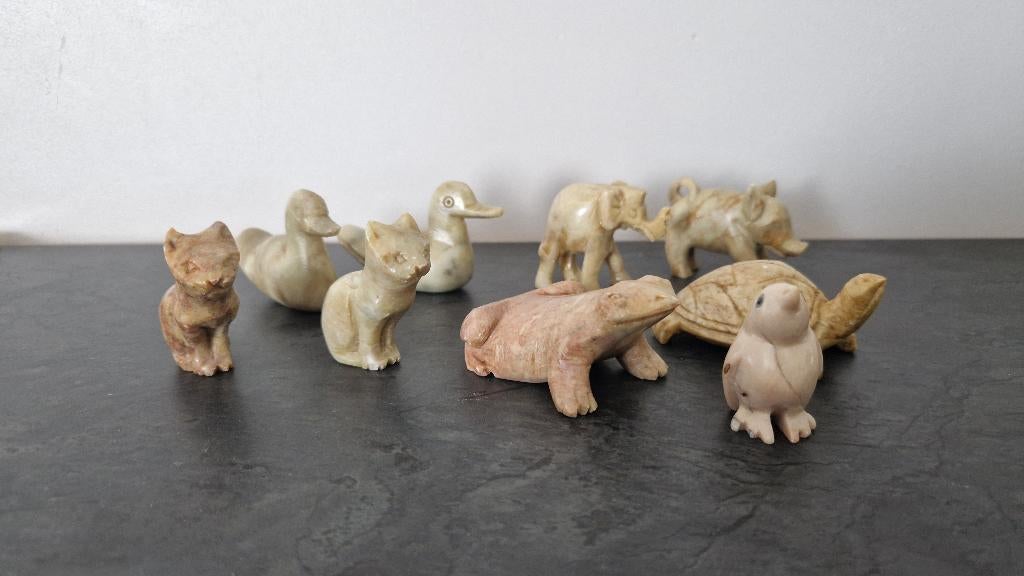 Reeks van 9 kleine zeepsteen diertjes, samen 10euro, Enlèvement ou Envoi, Comme neuf, Animal