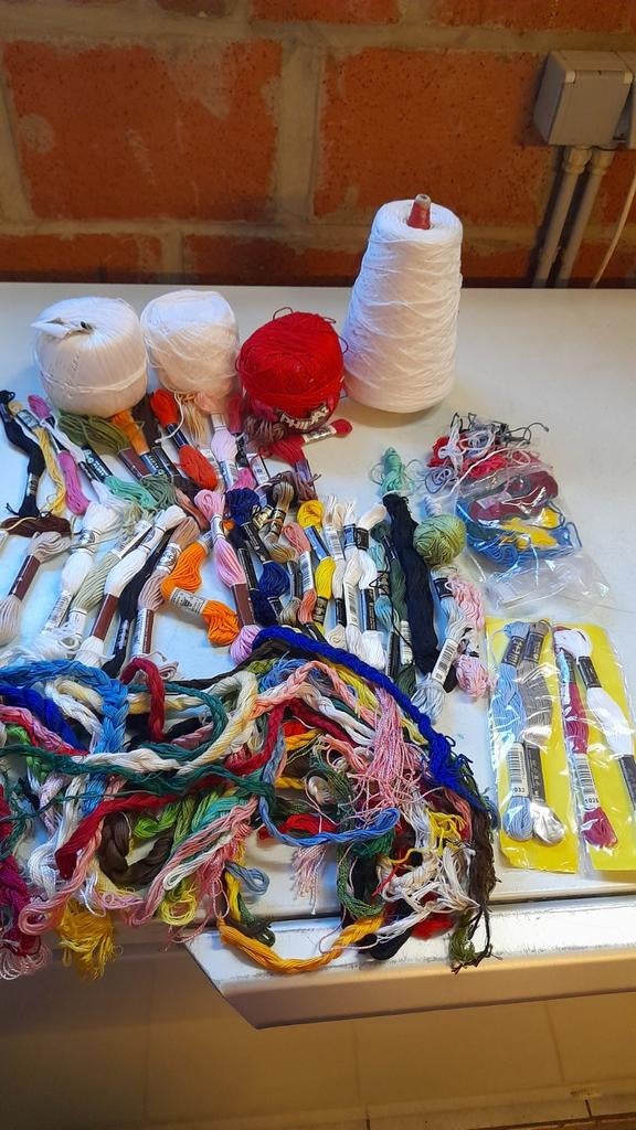Gros lot de coton divers, Hobby & Loisirs créatifs, Enlèvement ou Envoi, Comme neuf