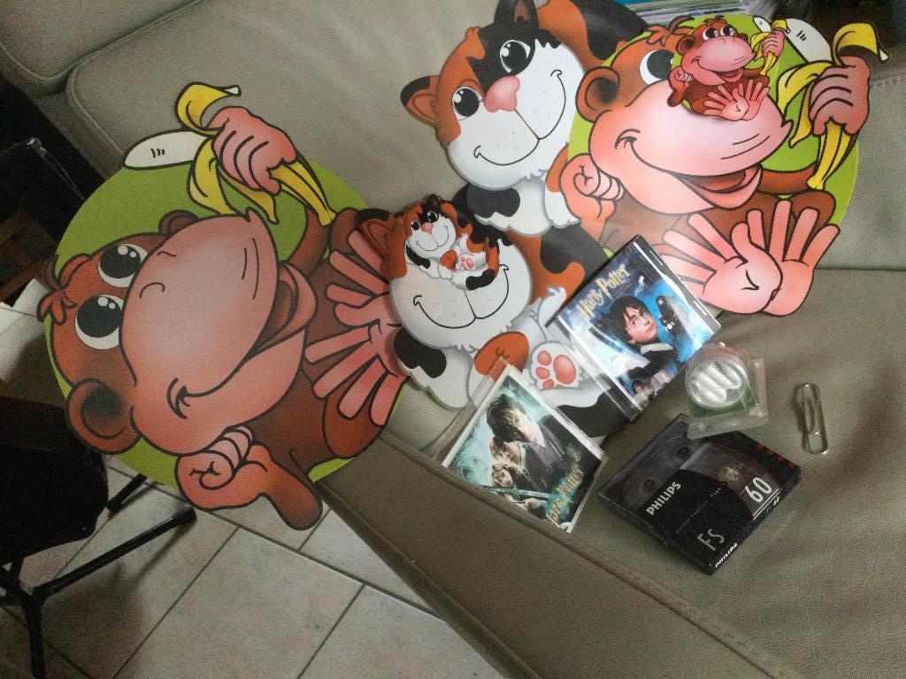 LOT:D'ACCESSOIRES-CASSETTES-DVD-R...., Enlèvement ou Envoi