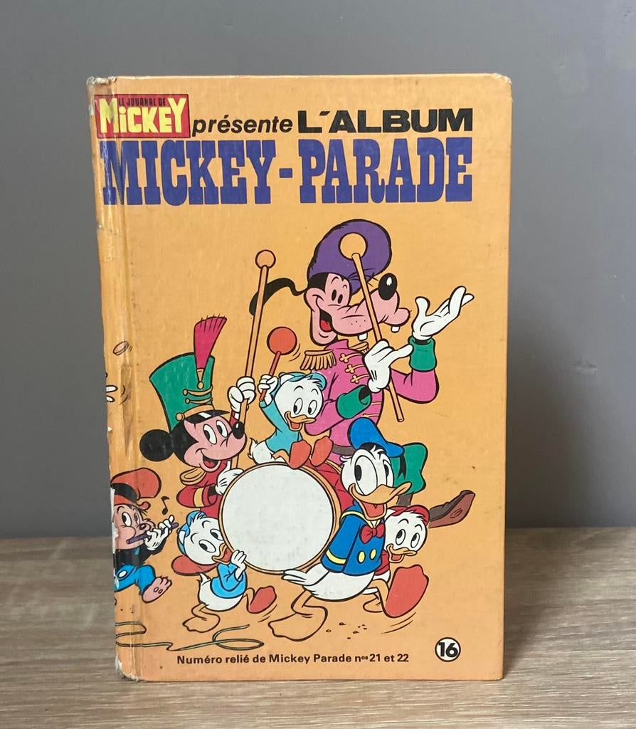 Mickey Parade 1981 - 5€, Livres