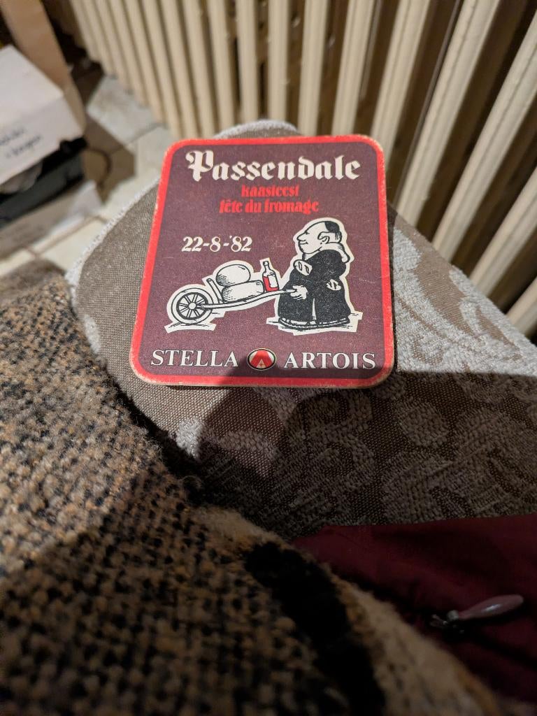 Passendale kaasfeest 82, Ophalen of Verzenden, Zo goed als nieuw, Viltje(s)
