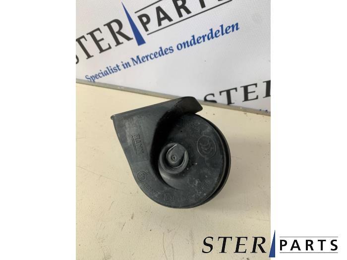 Claxon van een Mercedes B-Klasse, Gebruikt, Provincialeweg 102
5334JK  Velddriel, Mercedes-Benz, Ophalen of Verzenden