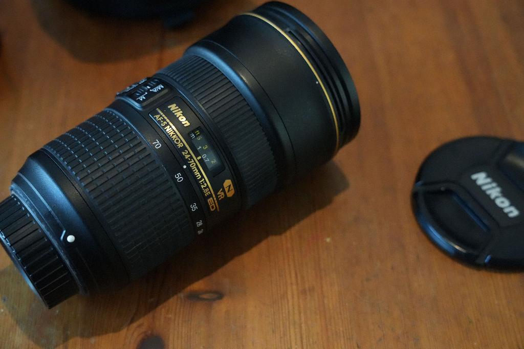 Nikon AF-S nikkor 24-70mm 1:2,8E ED VR, Enlèvement, Utilisé