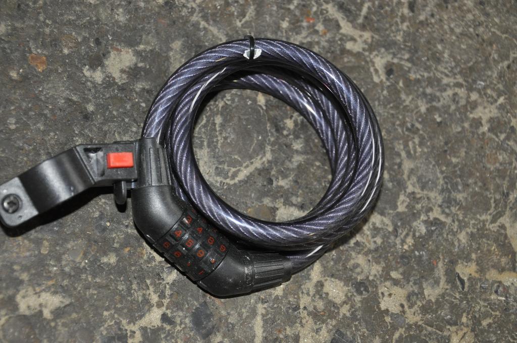 GROS CADENAS CABLE+COMBINAISON, Fietsen en Brommers, Fietsaccessoires | Fietssloten, Ophalen of Verzenden, Nieuw, Kabelslot