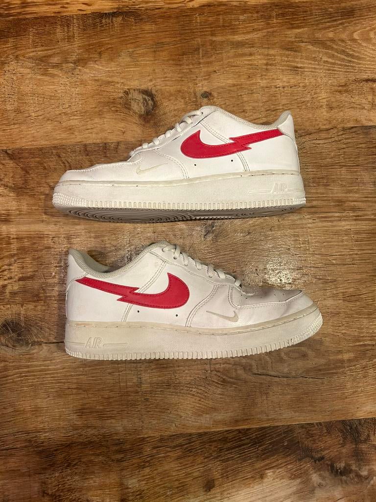 Nike air 1 swoosh tour 2020, Wit, Nike, Ophalen of Verzenden, Zo goed als nieuw