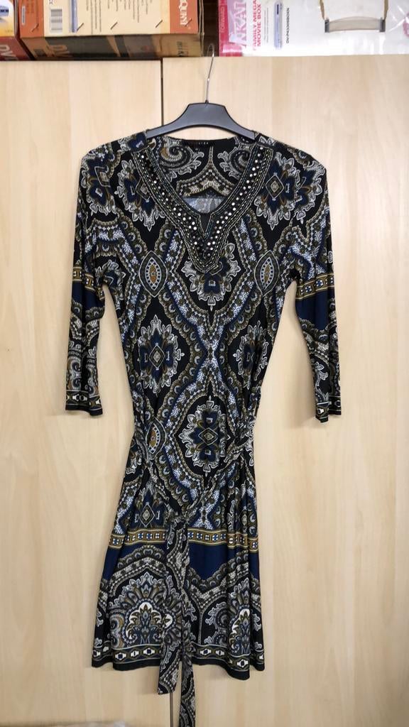 Robe taille petit 42, Lola  Liza, Enlèvement ou Envoi, Comme neuf, Taille 42/44 (L)