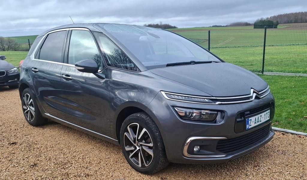 Très belle c4 picasso 107000km 1.2 essence 131ch 2017, Auto's, Citroën, Voorwielaandrijving, Monovolume, Leder en Stof, Bedrijf