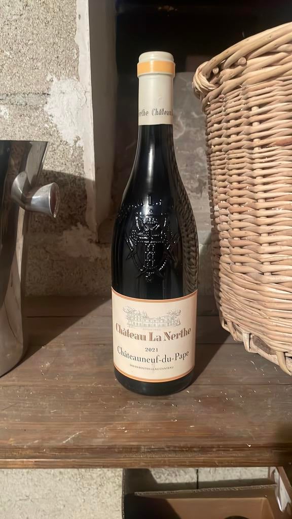 Chateau la nerthe 2021, Verzamelen, Wijnen, Ophalen of Verzenden, Rode wijn