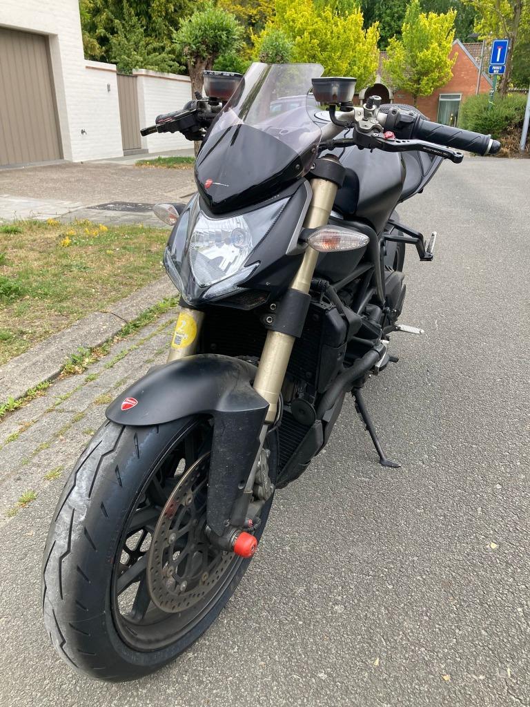 Ducati Streetfighter SF 848, 2 cilinders, 849 cc, Particulier, Meer dan 35 kW