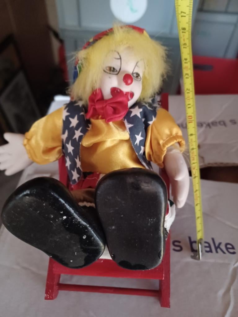 Clown op ligstoel, Ophalen of Verzenden, Nieuw
