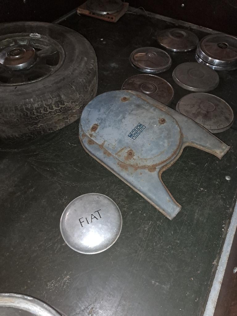 Oldtimer fiat opruiming, foto 4