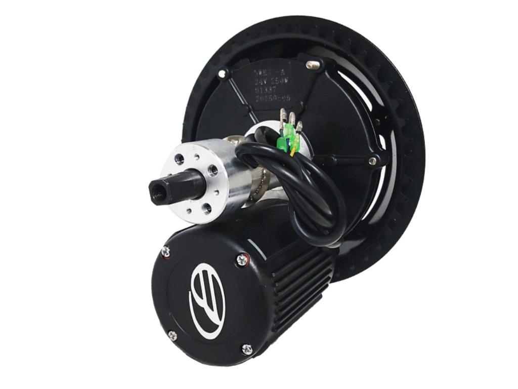 Minerva middenmotor estrel nieuw!, Enlèvement, Neuf