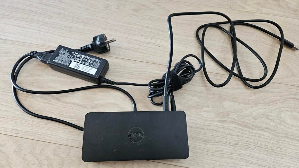 Dell USB 3.0 Ultra HD Triple Video Docking D3100, Enlèvement, Comme neuf