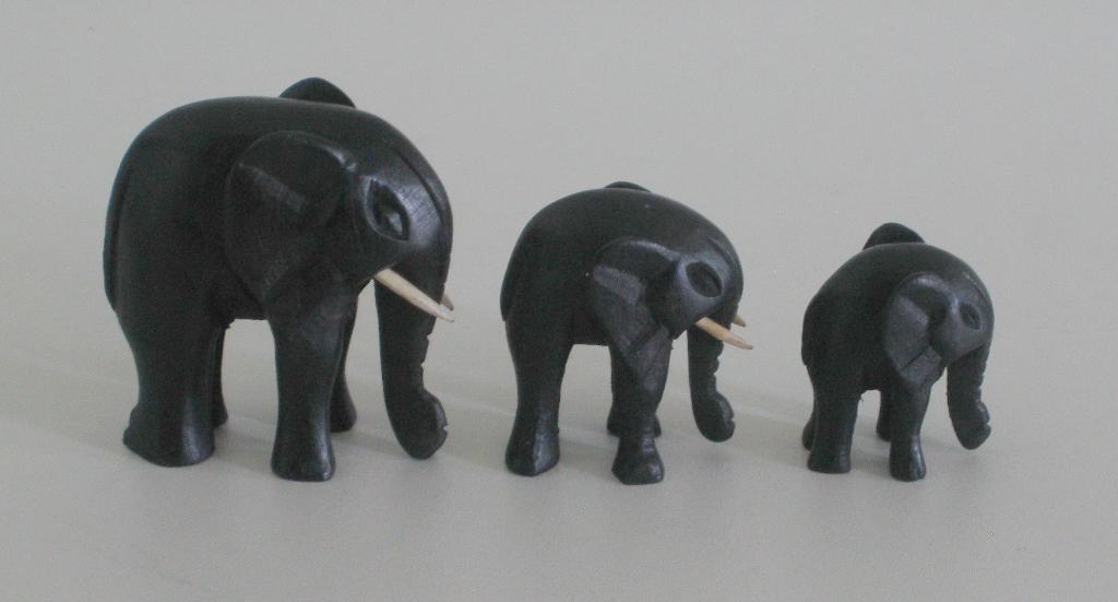 SET/3  AFRIKAANSE  OLIFANTJES  -  4005, Antiek en Kunst, Ophalen