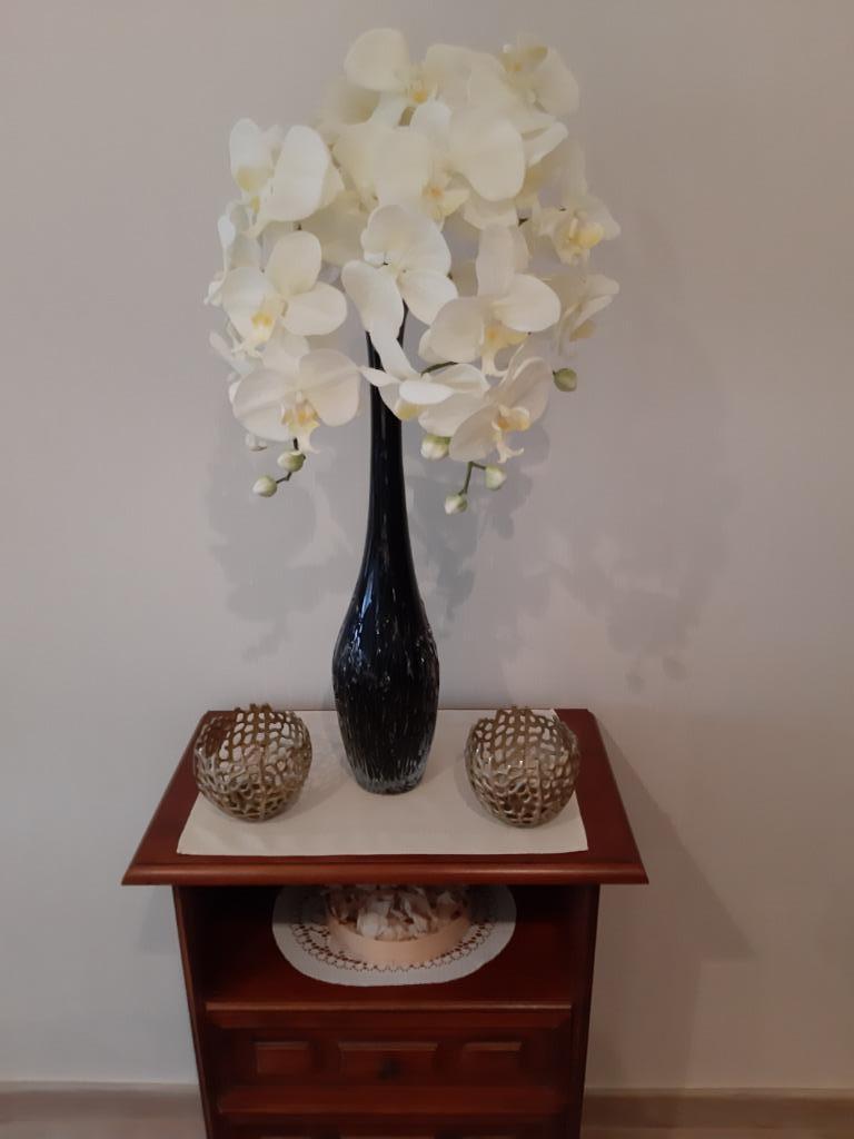Vaas met bloemen, Enlèvement