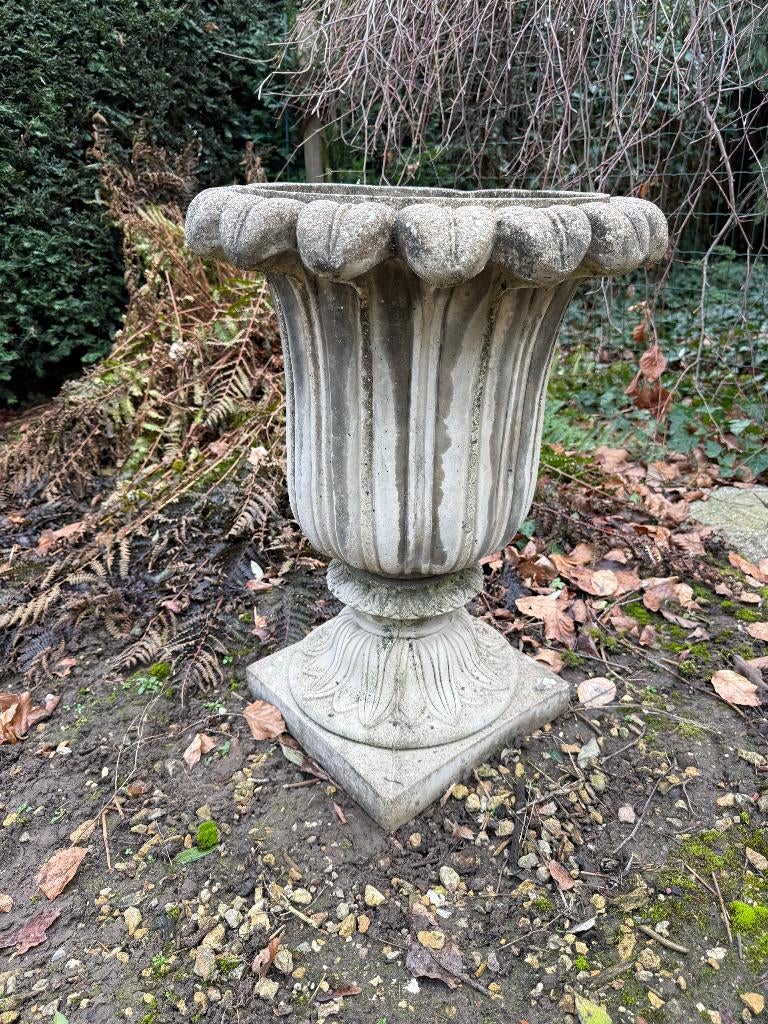 tuin decoratie Vaas uit Dragonstone Hamptershire, Tuin en Terras, Ophalen of Verzenden, Zo goed als nieuw
