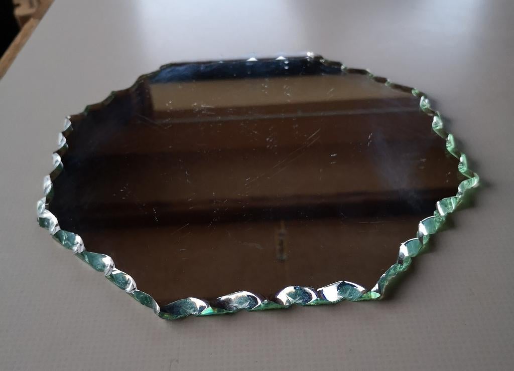 Miroir dentelé antique, Enlèvement ou Envoi