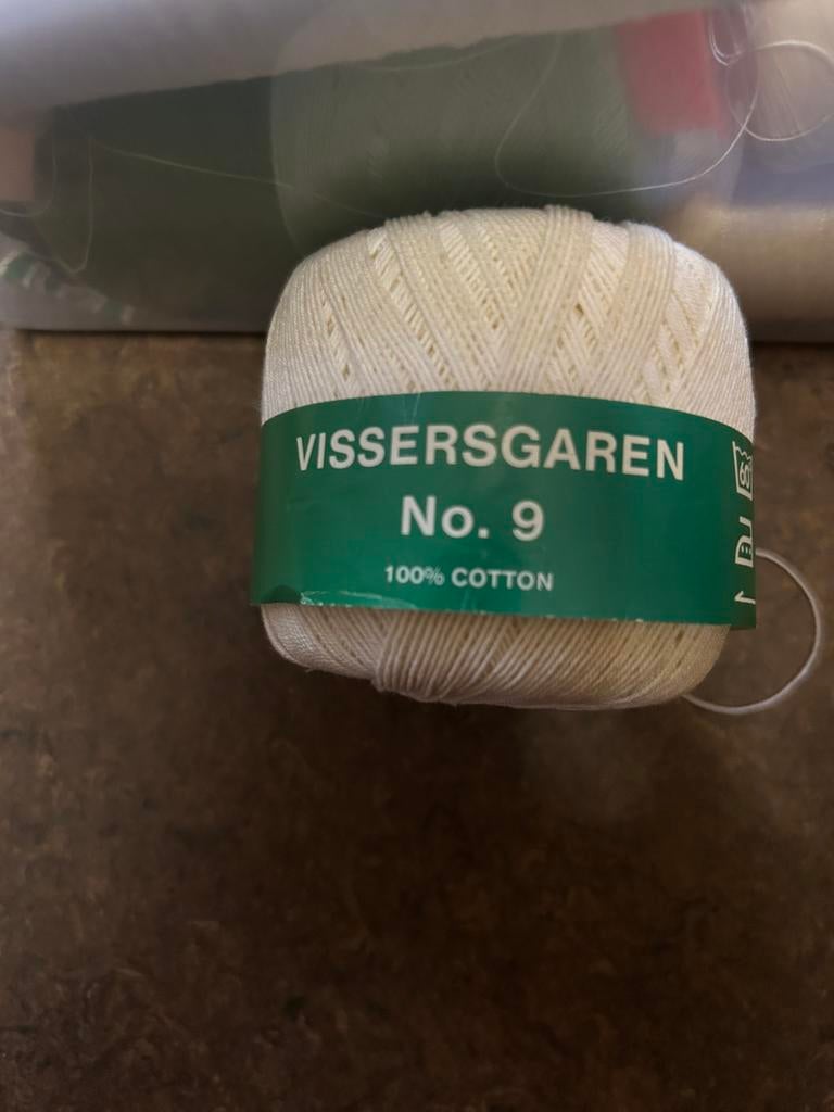 3 stuk soort garen, Ophalen, Zo goed als nieuw