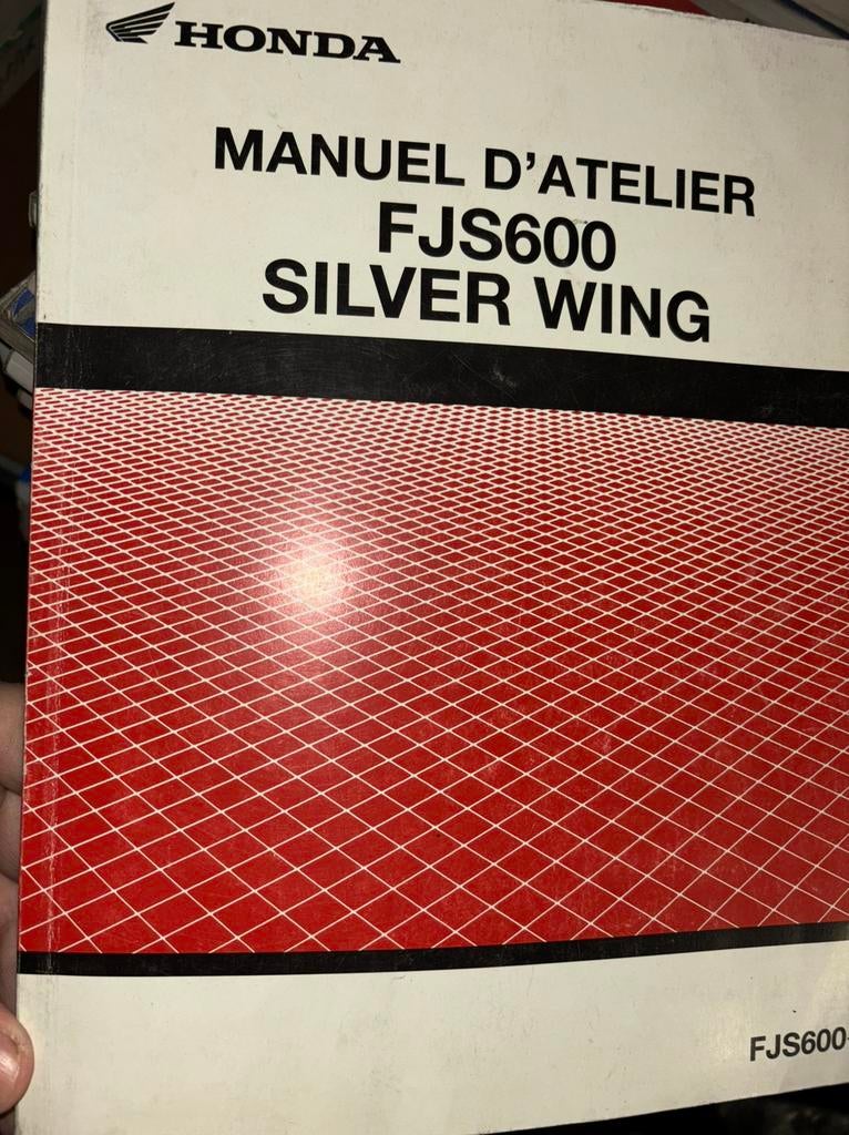 Shopmanual in frans Honda FJS600 Silverwing 2001-, Motoren, Ophalen of Verzenden, Honda