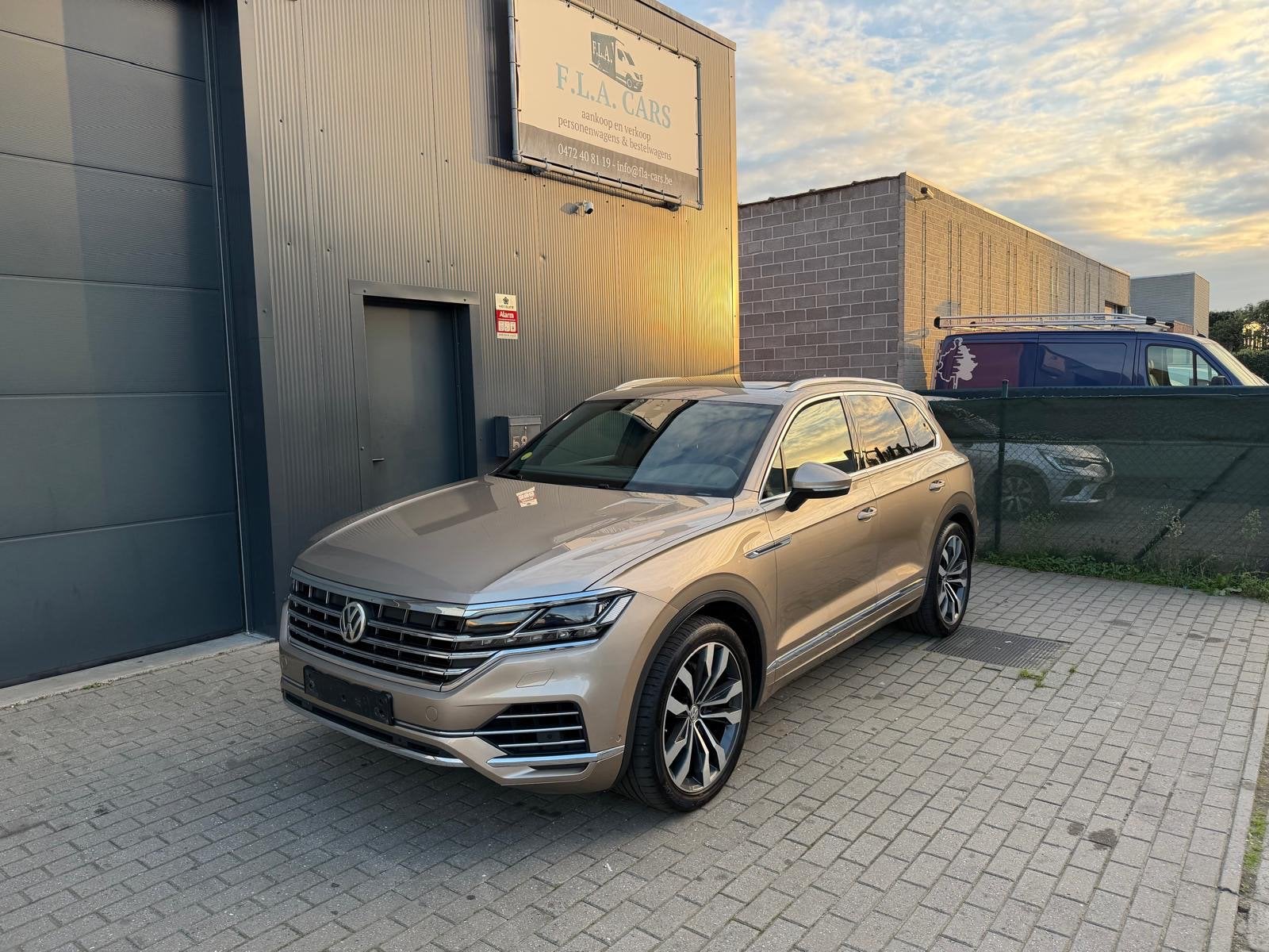 Volkswagen Touareg, Autos, Achat, Euro 6, Entreprise, Entretenue par le concessionnaire