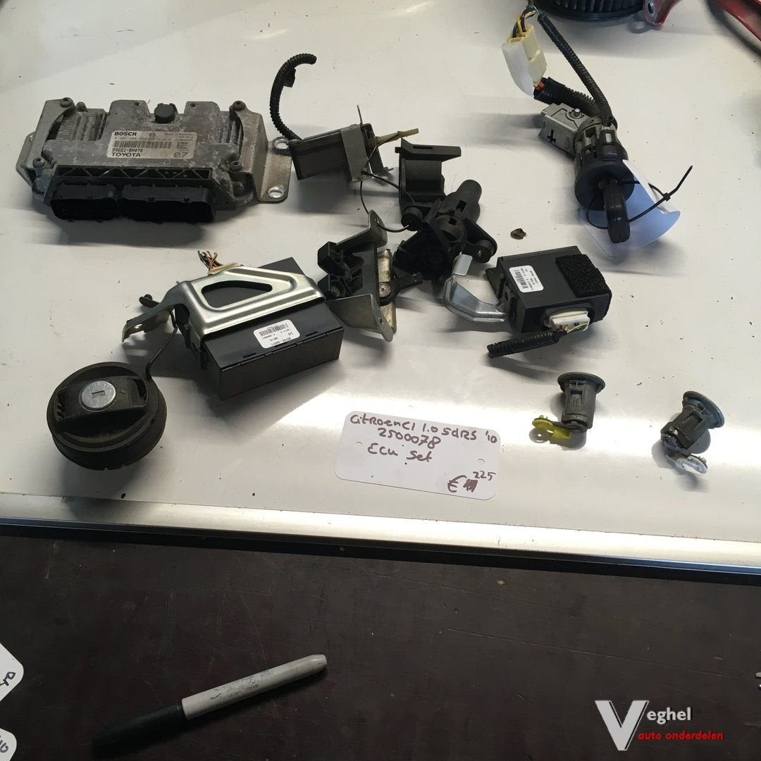 Citroen C1 1.0 5drs 2010 Wagennr 2500078   Contactslot set m, Gebruikt, -, -, Ophalen of Verzenden