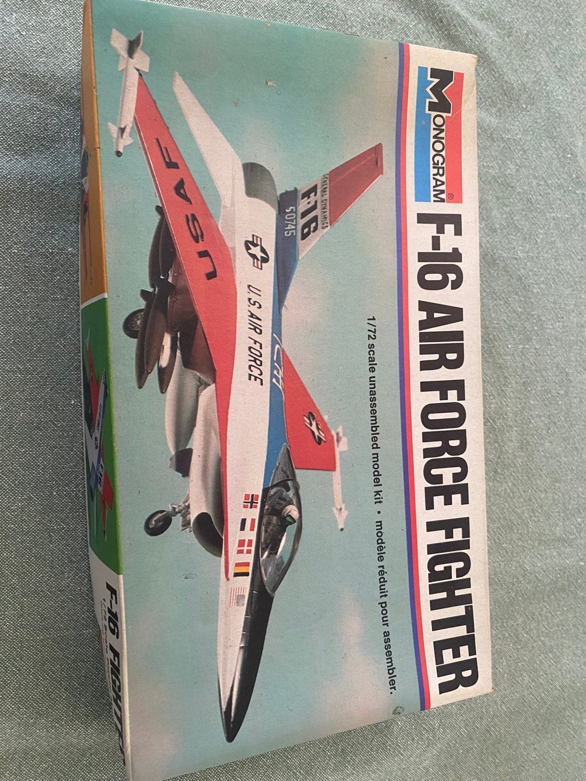 F16 air force fighter modelbouw, Hobby en Vrije tijd, Overige merken, 1:72 tot 1:144, Ophalen of Verzenden, Zo goed als nieuw
