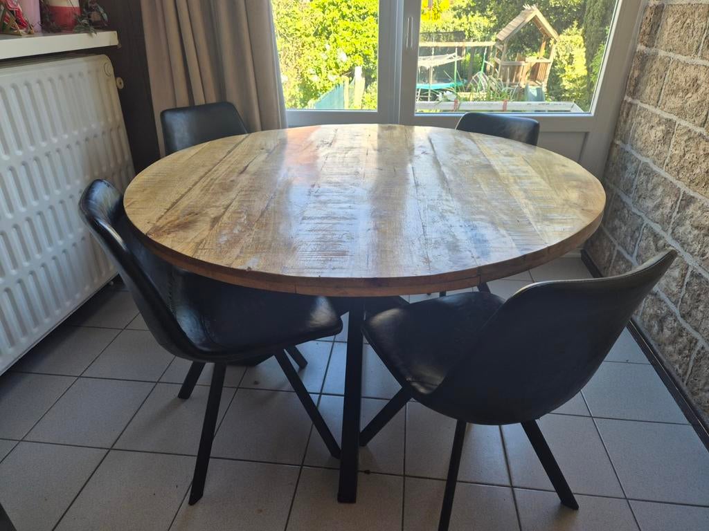 Tafel en stoelen, Enlèvement