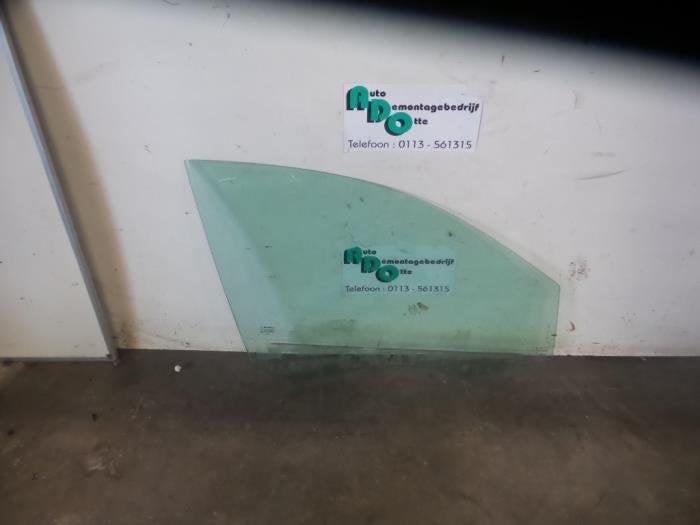 Vitre portière 4portes avant droite d'un Renault Megane (Me, Renault, -, Utilisé, -