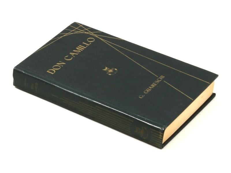 boek: Don Camillo en de kleine wereld/Giovannino Guareschi, Boeken, Ophalen of Verzenden, Gelezen