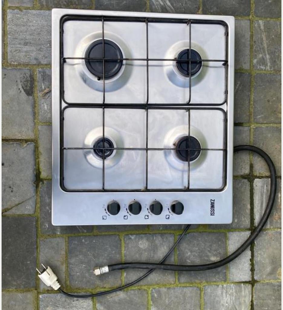 Gas kookplaat Zanussi, Elektronische apparatuur, Kookplaten, Ophalen, 4 kookzones, Zo goed als nieuw, Gas