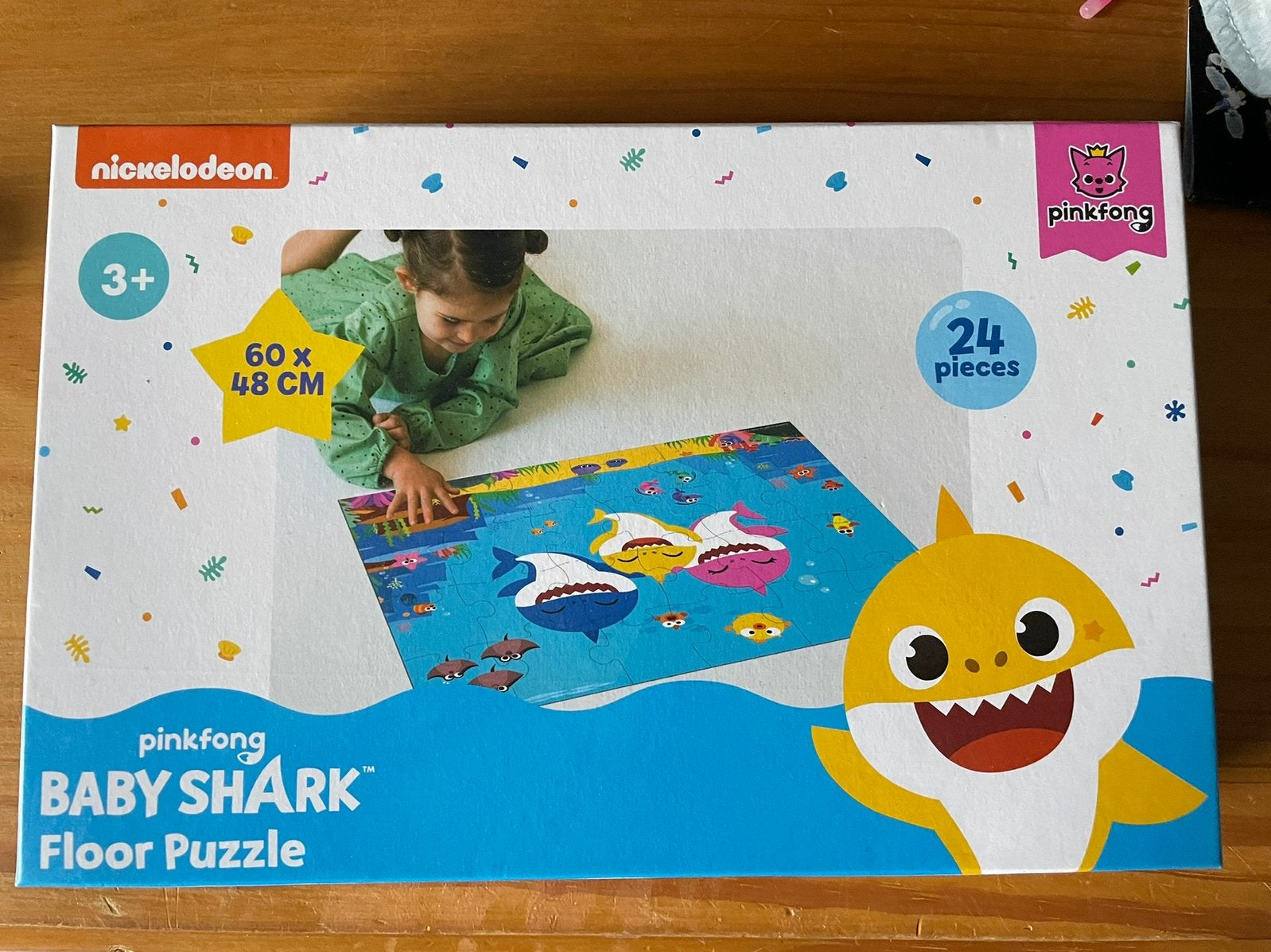 Baby Shark puzzel - grote stukken, Kinderen en Baby's, Speelgoed | Kinderpuzzels, Ophalen, 10 tot 50 stukjes, Zo goed als nieuw