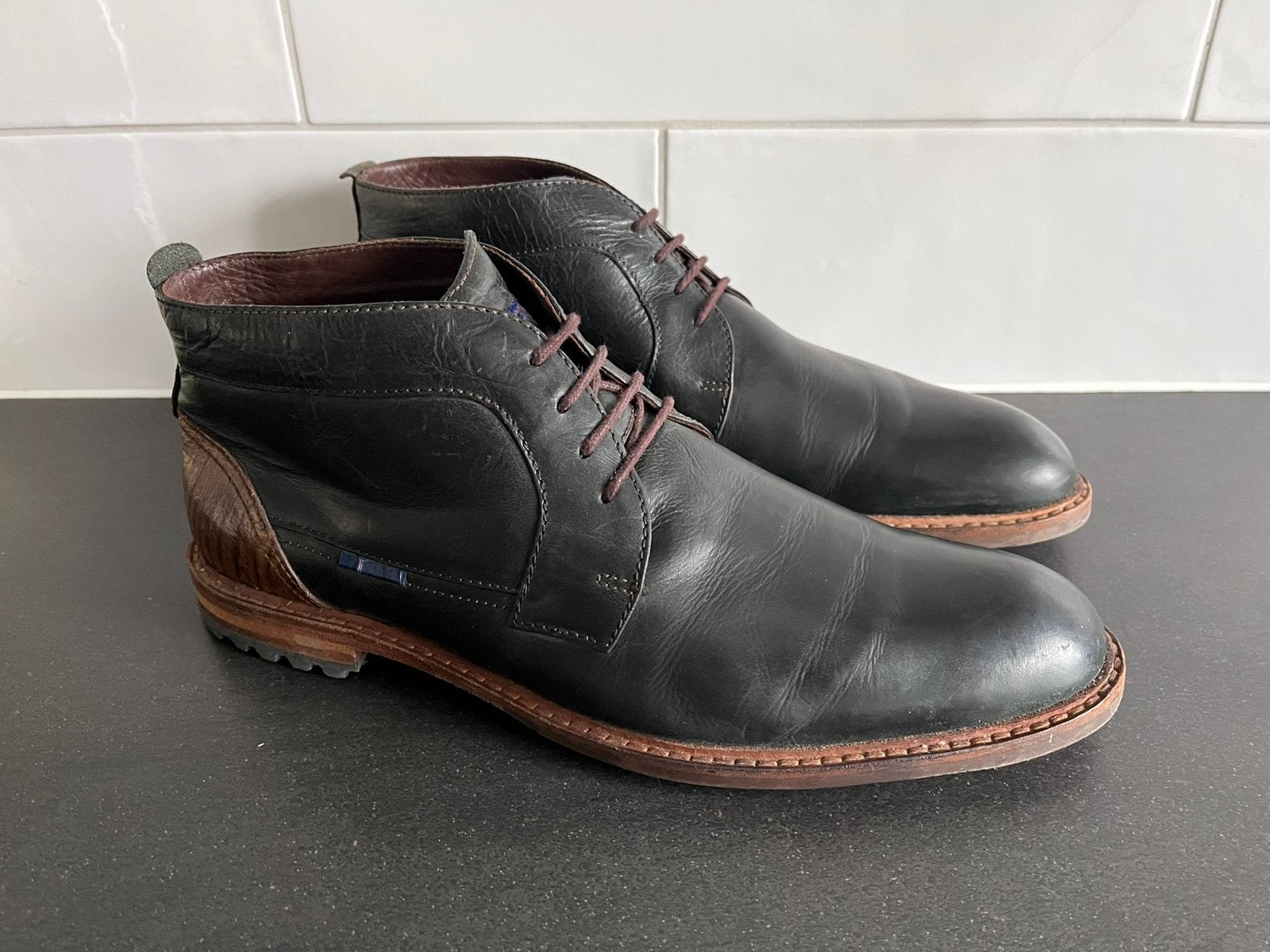 Floris van Bommel herenschoenen maat 10 / 44 H, Zwart, Ophalen of Verzenden, Zo goed als nieuw, Veterschoenen