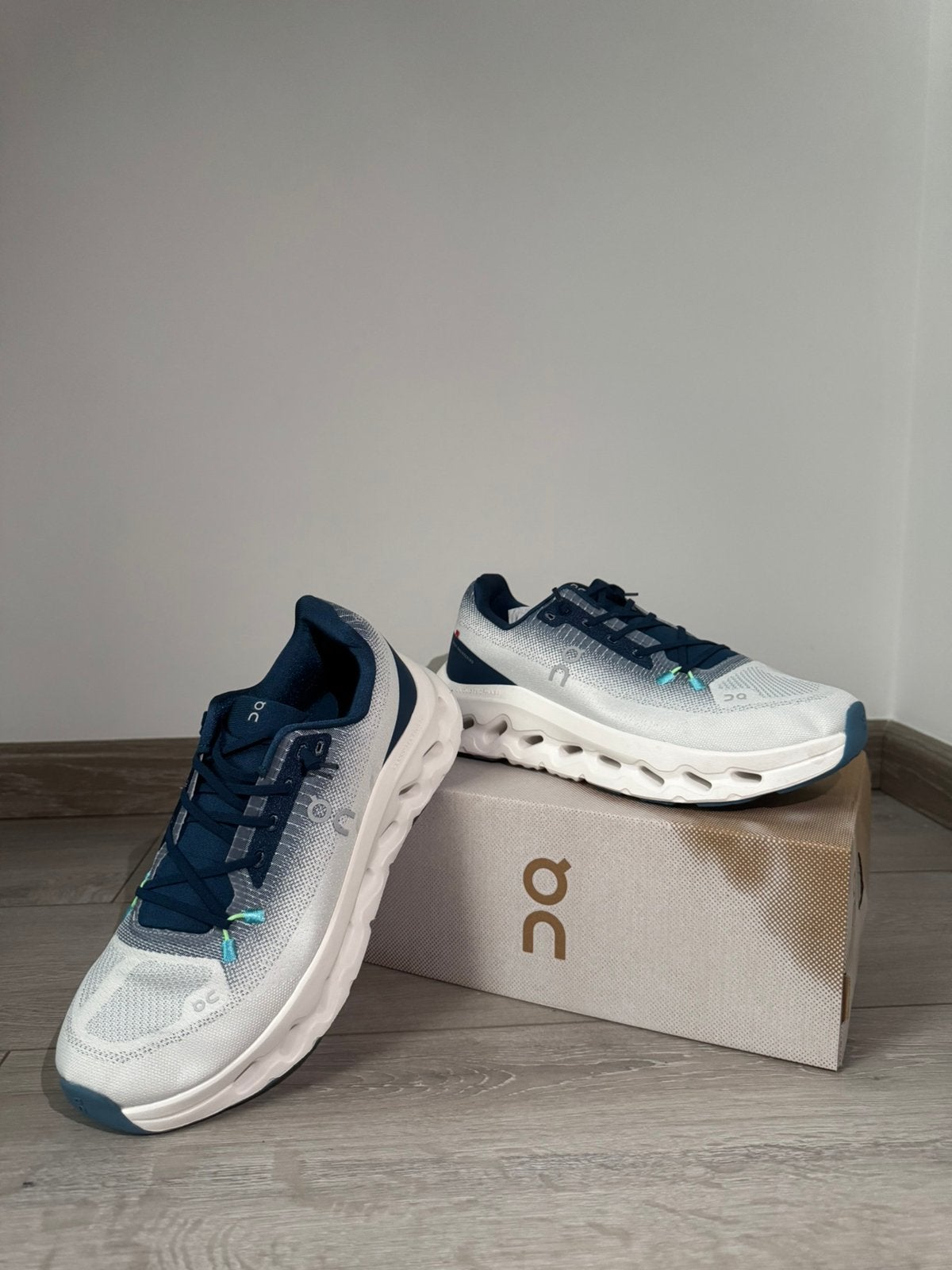 On Cloud bleu taille 43, Vêtements | Hommes, Enlèvement ou Envoi, Comme neuf, Bleu