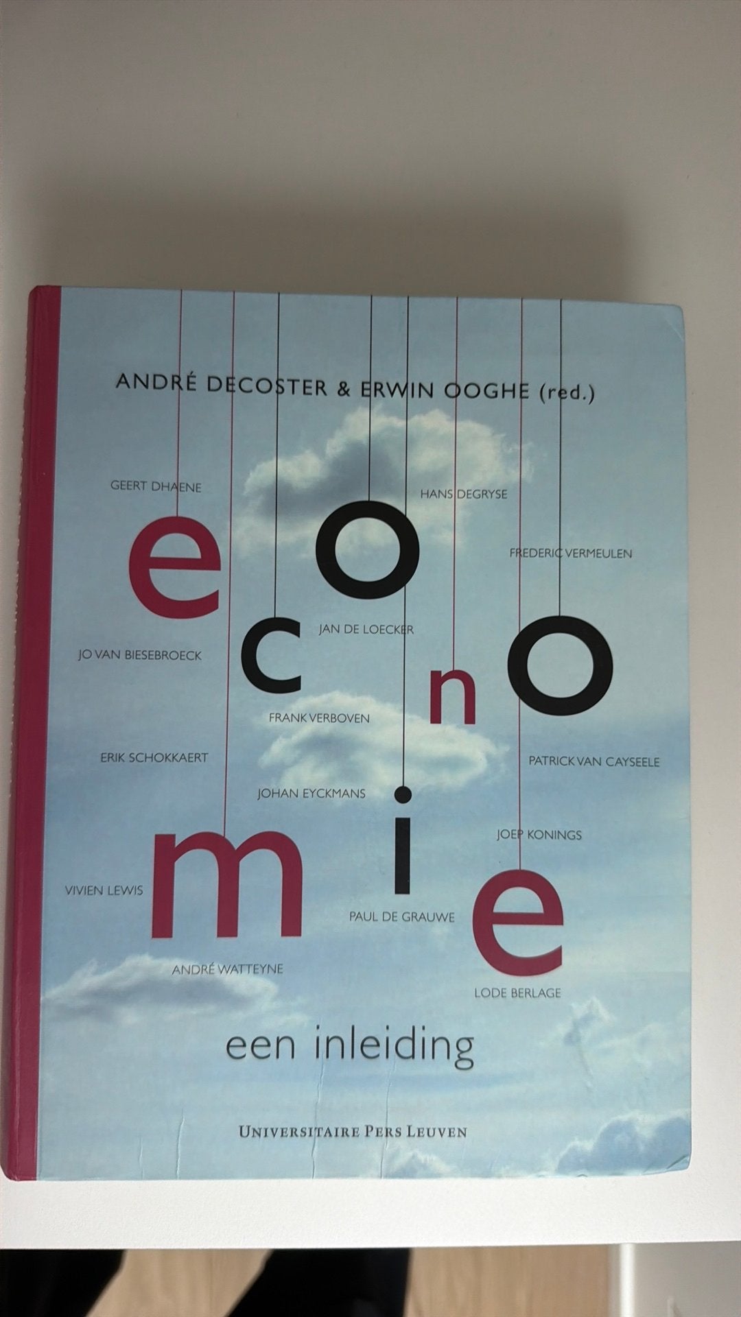 Economie een inleiding 8ste uitgave (handelswetenschappen), Boeken, Ophalen, Zo goed als nieuw