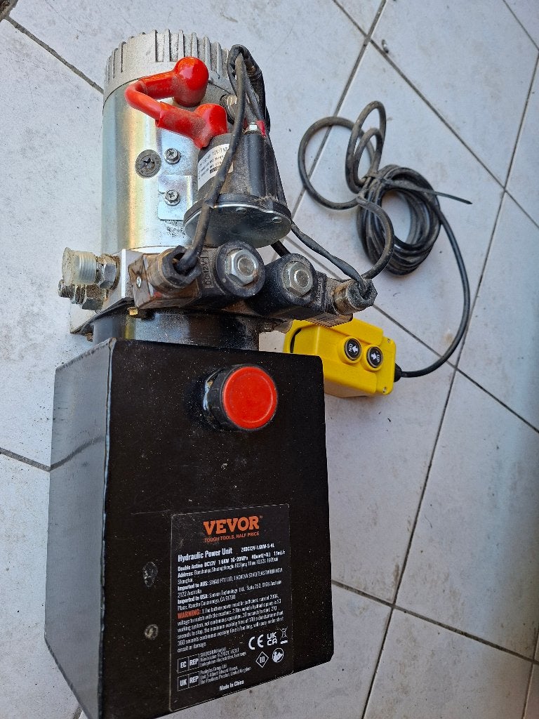 Hydraulische pomp 12v, Ophalen of Verzenden