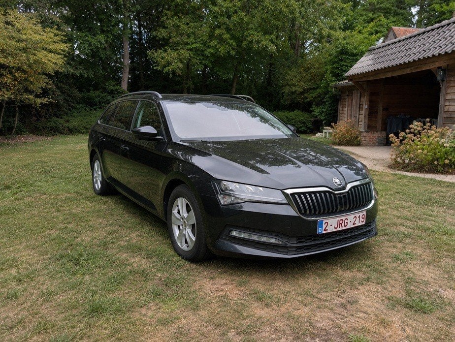 Škoda Superb Combi 1.6 TDi DSG Ambition 2020 | ACC, Trekhaak, Dealer onderhouden, Stof, https://public.car-pass.be/verify/2206-7937-1433