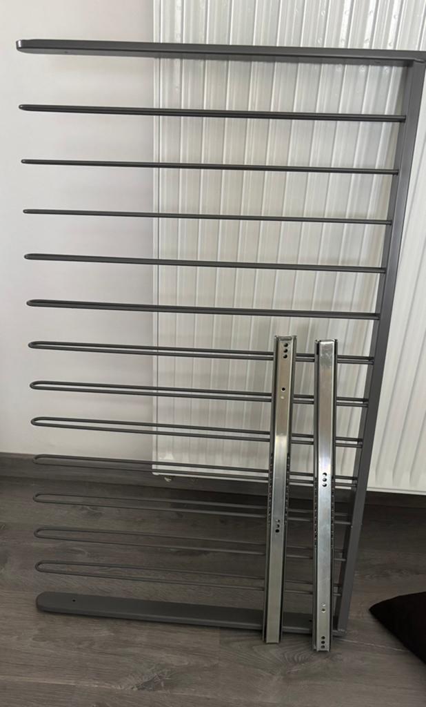 Broekenhanger ikea pax, Ophalen, Zo goed als nieuw