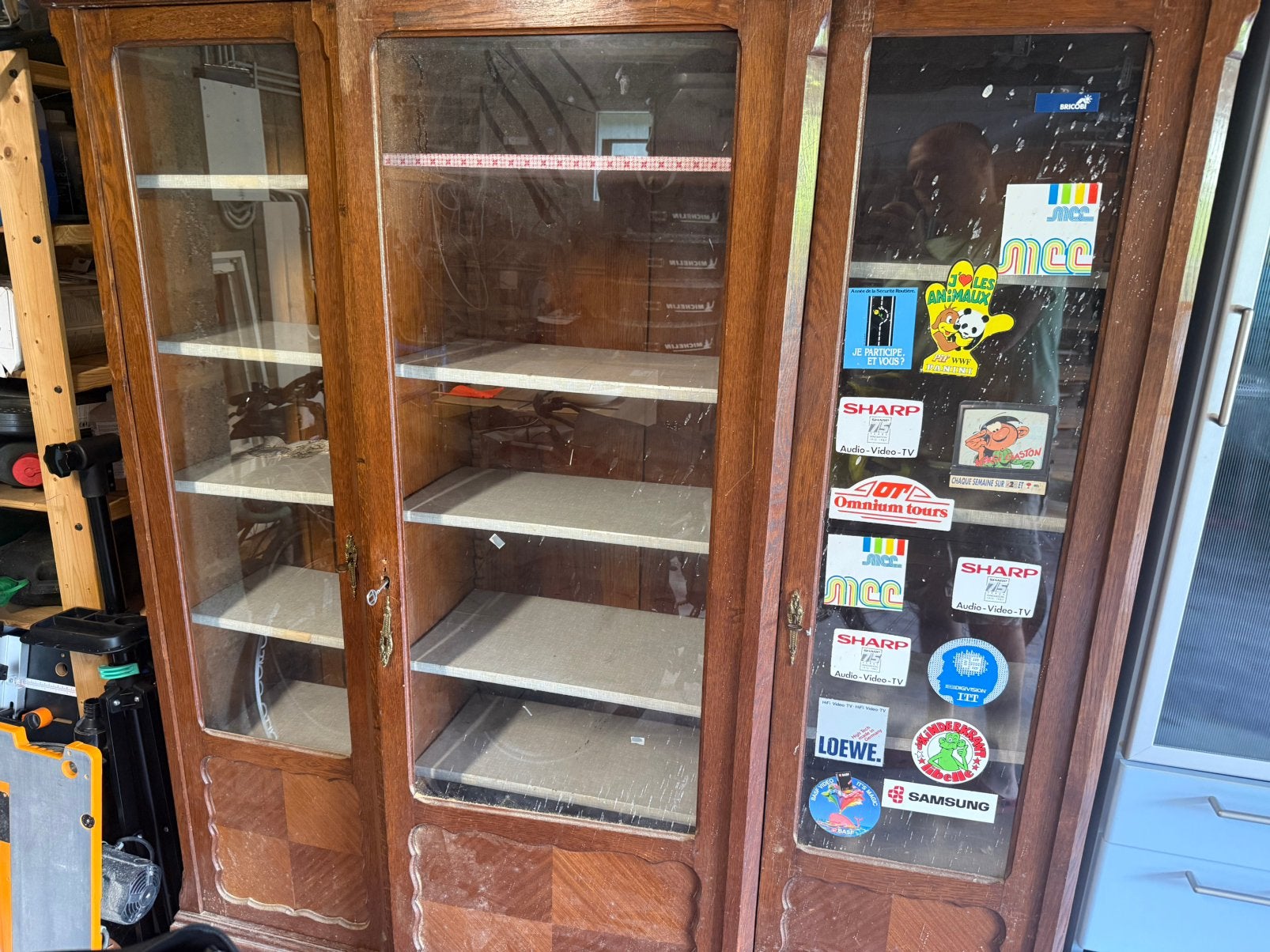 Armoire a donner, Maison & Meubles, Ancien, 25 à 50 cm, 150 à 200 cm, Utilisé