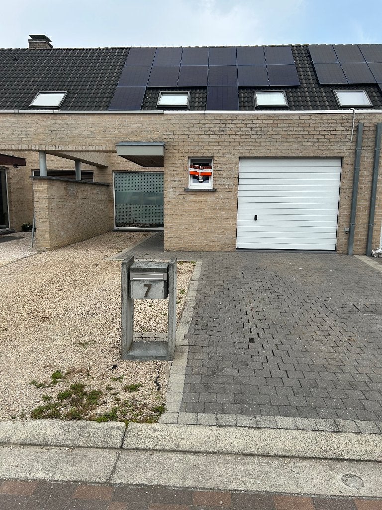 Woning te koop met groot terras en tuin in Deinze, 200 tot 500 m², Deinze, 3 kamers, Tussenwoning
